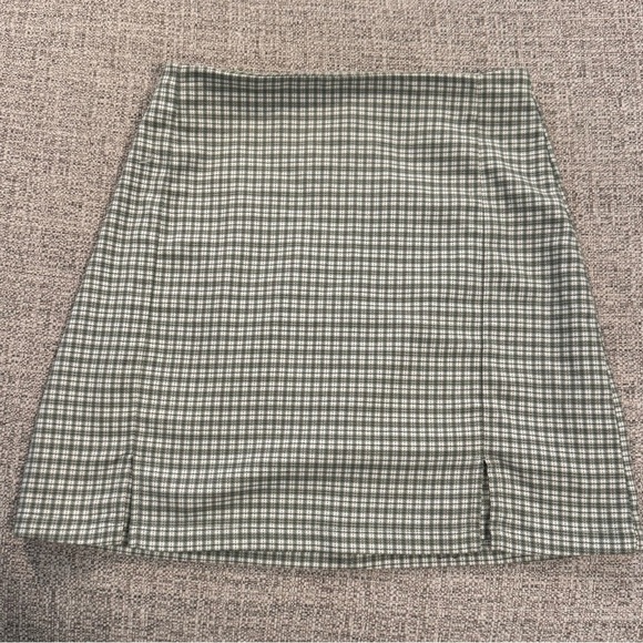 John Galt Brandy Melville Cara skirt size small high waisted green plaid - Picture 3 of 4